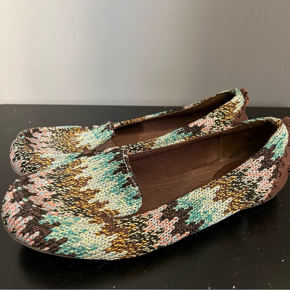 The Sak Woven Multicolored Slip Ons Size 8